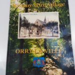 Le livre "Histoire d'un village" disponible à la bibliothèque