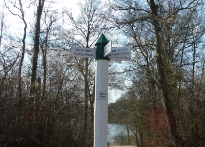 Sur le poteau