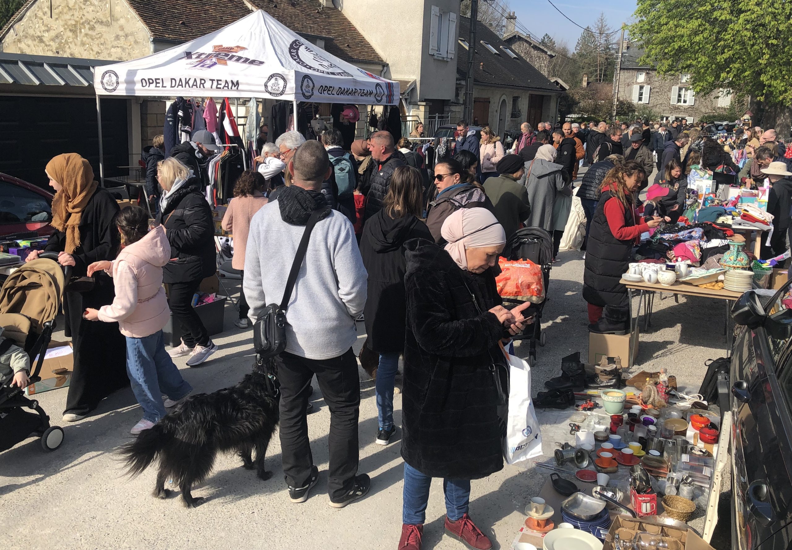 La brocante de Montgrésin un succès OrrylaVille