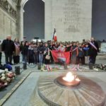 Des enfants orrygeois assurent le ravivage de la Flamme sous l'Arc de Triomphe