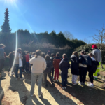 Leçon de plantation de haie pour les enfants